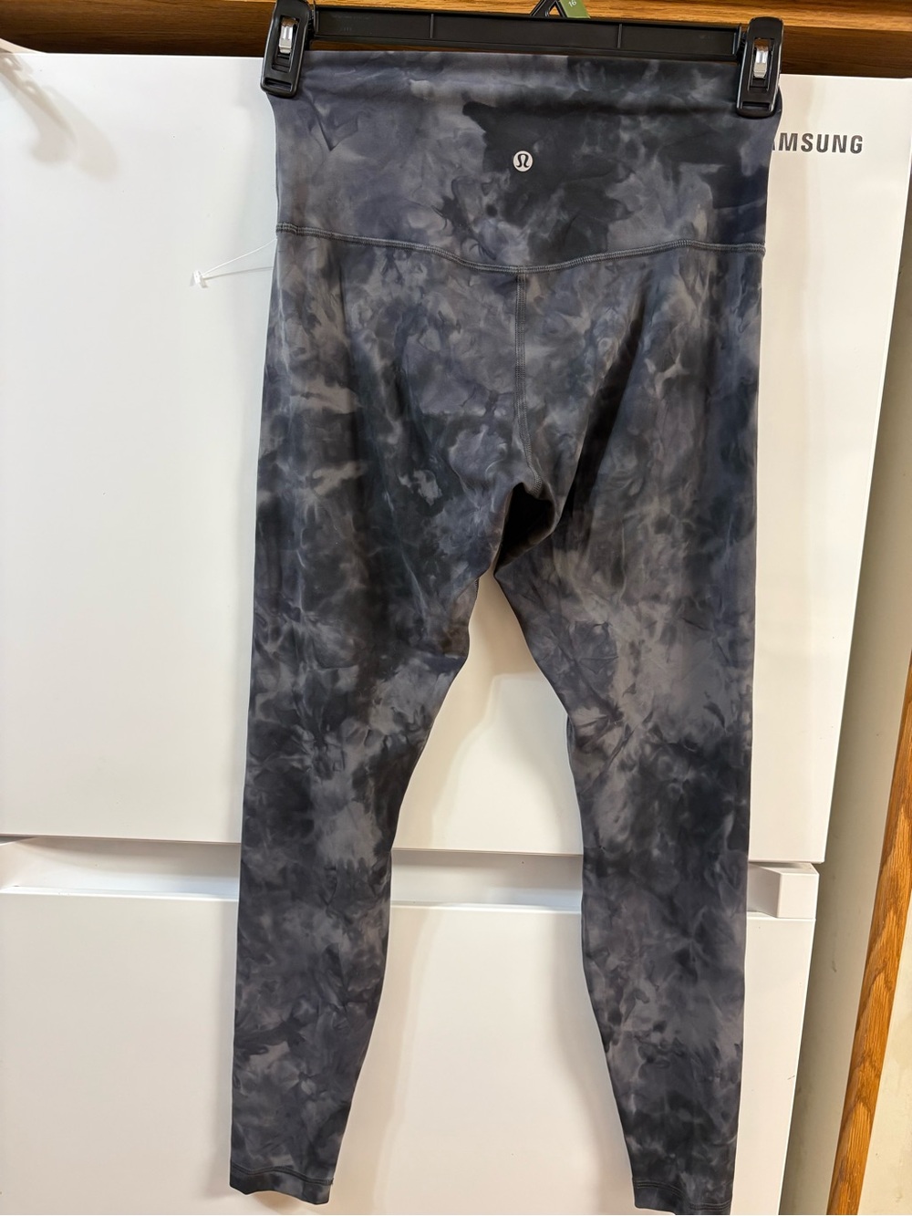 lululemon aling athletica womens Black and Gray Tie-Dye Leggings